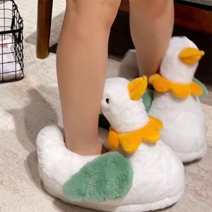 Lovely Flower Cartoon Duck Plush Slippers - Modakawa Modakawa