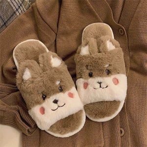 Lovely Cartoon Bear Colorblock Plush Slippers - Modakawa Modakawa