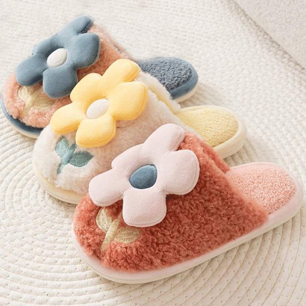 Flowers Plush Slippers - Modakawa Modakawa